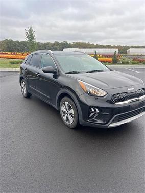 2022 Kia Niro LX