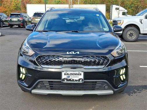 2022 Kia Niro LX