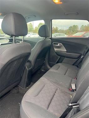 2022 Kia Niro LX