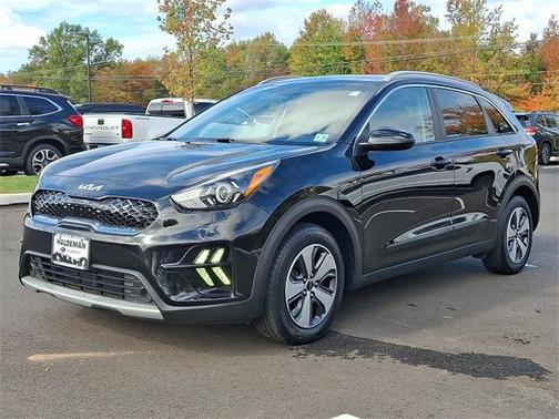2022 Kia Niro LX