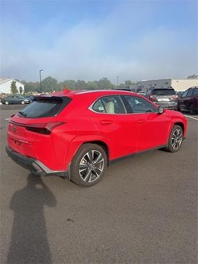 2023 Lexus UX 250h Premium