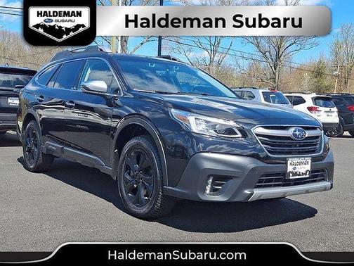 Crystal Black Silica 2022 Subaru Outback Touring XT