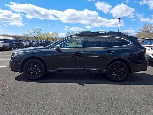 Crystal Black Silica 2022 Subaru Outback Touring XT