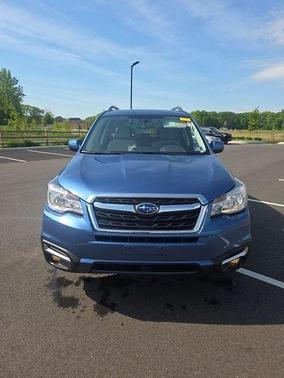 Quartz Blue Pearl 2018 Subaru Forester 2.5i Premium