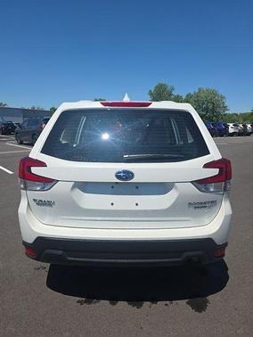 Crystal White Pearl 2023 Subaru Forester