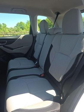 Crystal White Pearl 2023 Subaru Forester