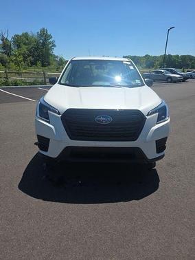 Crystal White Pearl 2023 Subaru Forester