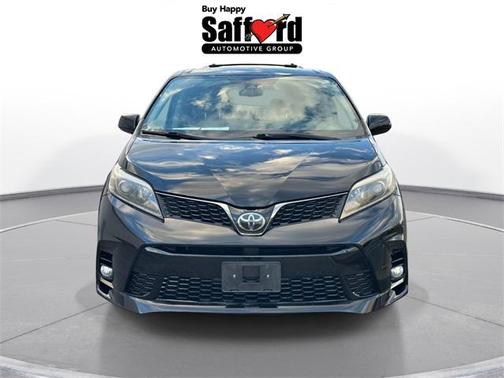 2019 Toyota Sienna SE