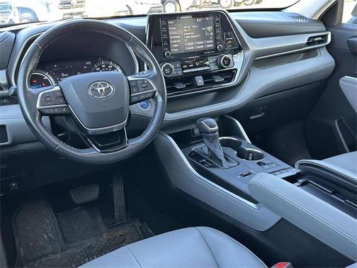 2021 Toyota Highlander Hybrid XLE