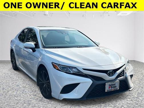 2020 Toyota Camry SE