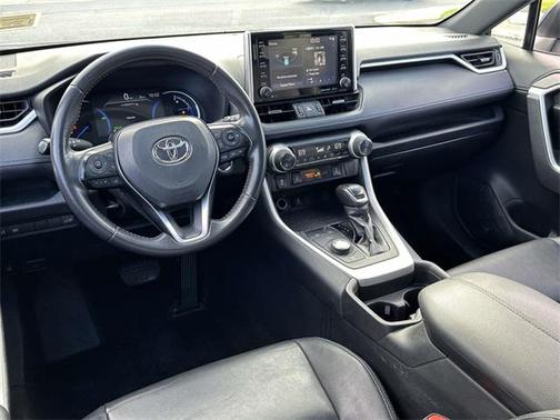 2021 Toyota RAV4 Hybrid SE