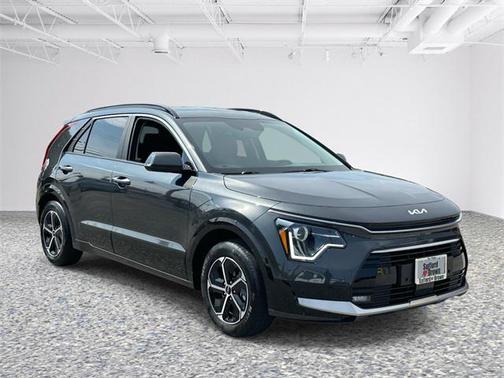 2024 Kia Niro SX