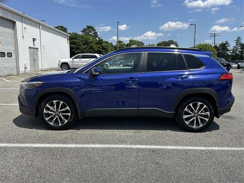 2023 Toyota Corolla Cross XLE