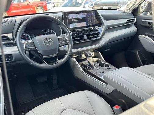 2020 Toyota Highlander Hybrid Limited