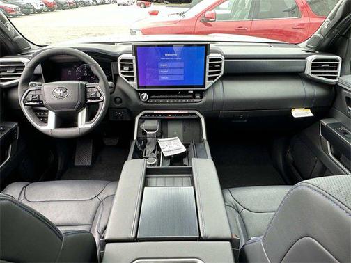 2025 Toyota Tundra Hybrid Platinum