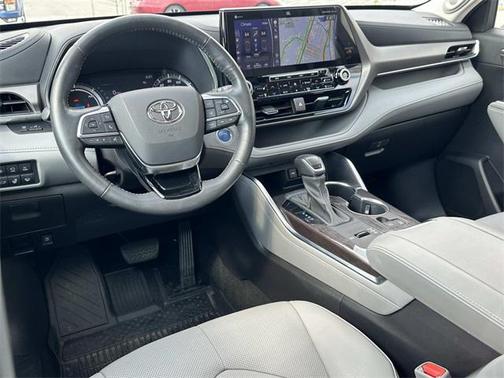 2021 Toyota Highlander Hybrid Limited