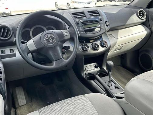 2009 Toyota RAV4 Base