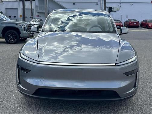 2026 Tesla Model Y Long Range Dual Motor All-Wheel Drive