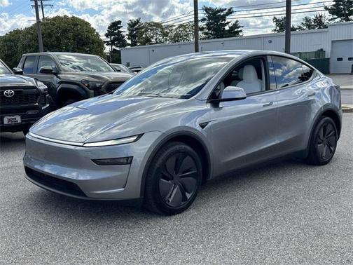2026 Tesla Model Y Long Range Dual Motor All-Wheel Drive