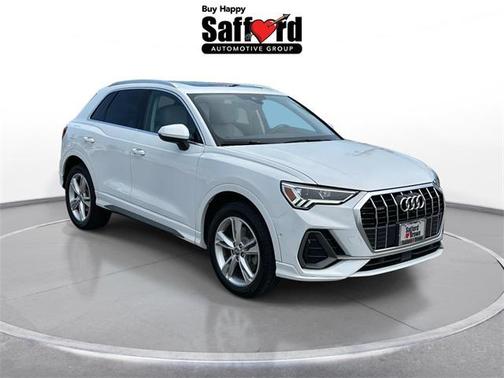 2020 Audi Q3 45 S line Prestige