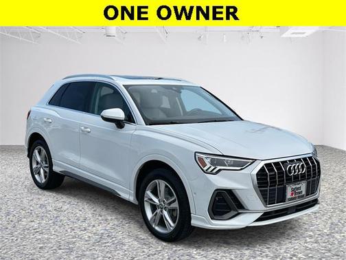 2020 Audi Q3 45 S line Prestige