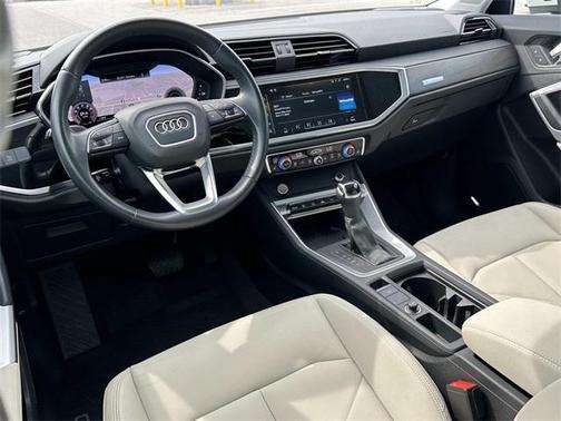 2020 Audi Q3 45 S line Prestige