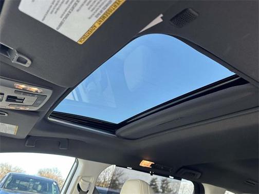 2023 Toyota Sienna XSE 7 Passenger