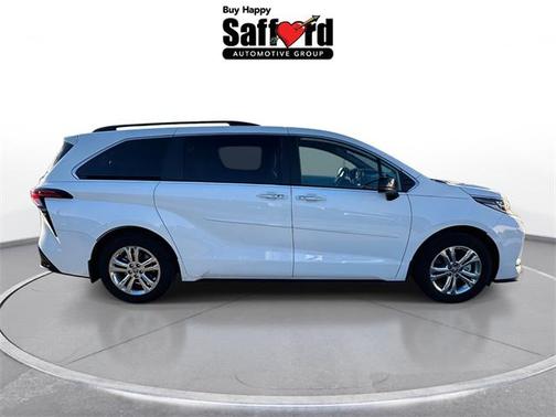 2023 Toyota Sienna XSE 7 Passenger