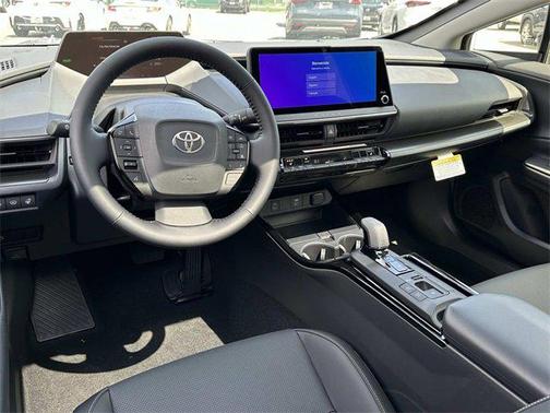 2025 Toyota Prius L