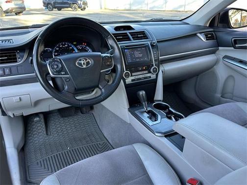 2013 Toyota Camry Hybrid XLE