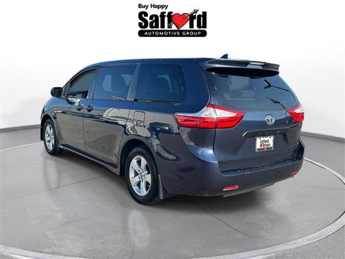 2019 Toyota Sienna SE