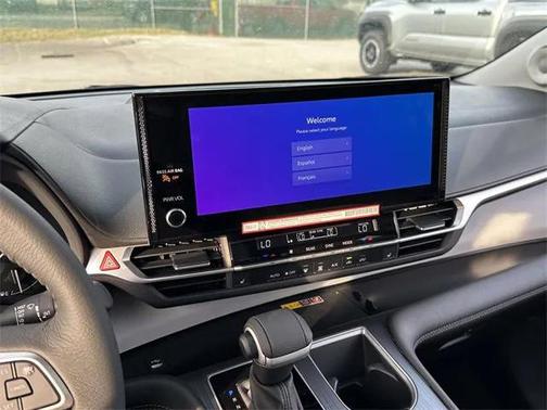 2025 Toyota Sienna XLE 7 Passenger