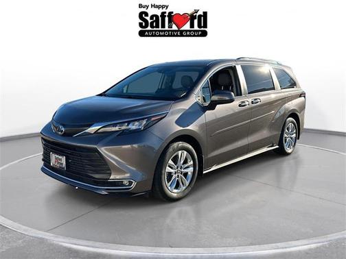 2024 Toyota Sienna XLE
