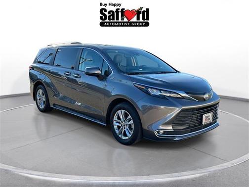2024 Toyota Sienna XLE