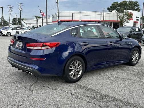 2019 Kia Optima LX