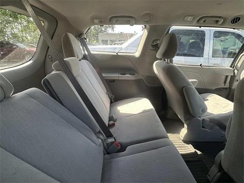 2017 Toyota Sienna LE