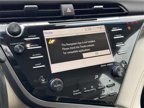 2020 Toyota Camry Hybrid XLE