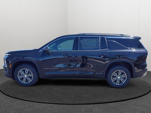 Mosaic Black Metallic 2026 Chevrolet Traverse LT