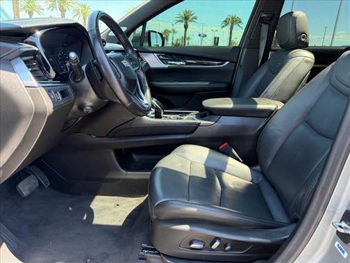 Argent Silver Metallic 2024 Cadillac XT6 Premium Luxury AWD