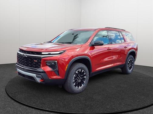 Radiant Red Tintcoat 2026 Chevrolet Traverse AWD Z71