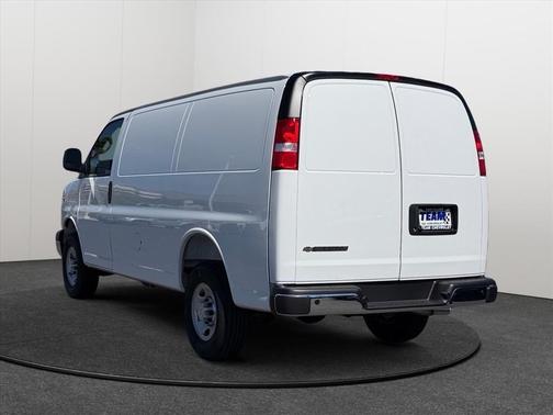 Summit White 2026 Chevrolet Express 2500 Work Van