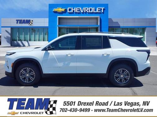 Summit White 2026 Chevrolet Traverse LT