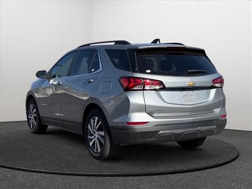 Sterling Gray Metallic 2024 Chevrolet Equinox 1LT