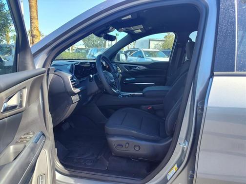Sterling Gray Metallic 2026 Chevrolet Traverse LT
