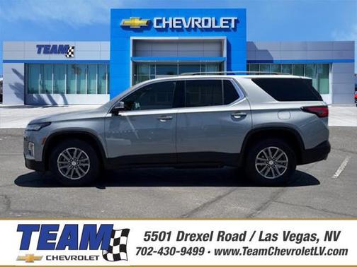 Sterling Gray Metallic 2023 Chevrolet Traverse LT Leather