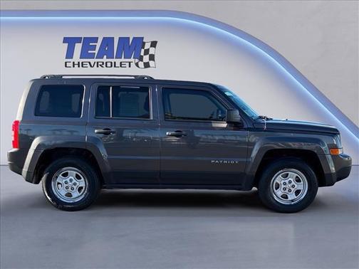 Granite Crystal Metallic Clearcoat 2016 Jeep Patriot Sport