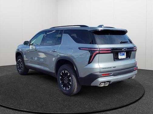 Sterling Gray Metallic 2026 Chevrolet Traverse AWD Z71