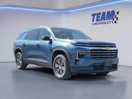 Lakeshore Blue Metallic 2025 Chevrolet Traverse LT