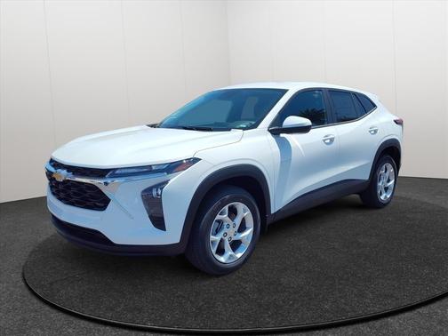Summit White 2026 Chevrolet Trax LS