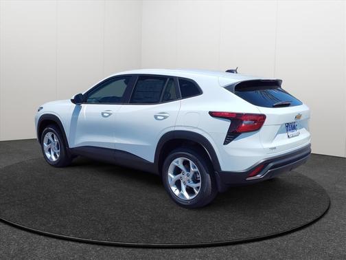 Summit White 2026 Chevrolet Trax LS